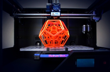 3D-принтер печатает 4D.
